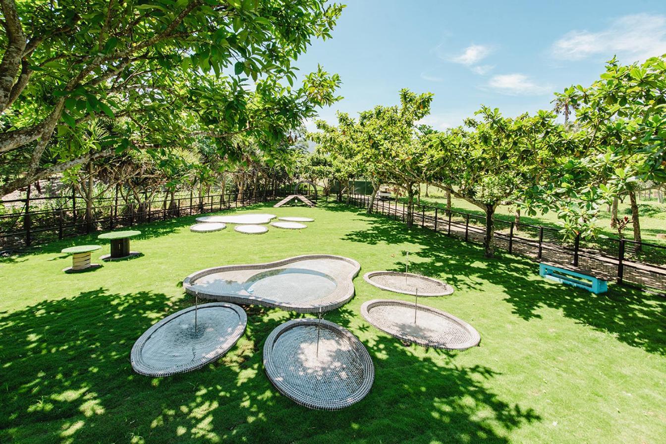โพรมิสแลนด์ รีสอร์ท&ลากูน โซ่วเฟิง ภายนอก รูปภาพ The Children's Garden