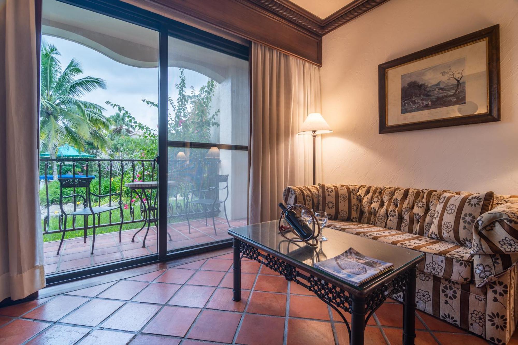 โพรมิสแลนด์ รีสอร์ท&ลากูน โซ่วเฟิง ภายนอก รูปภาพ A living room at the resort