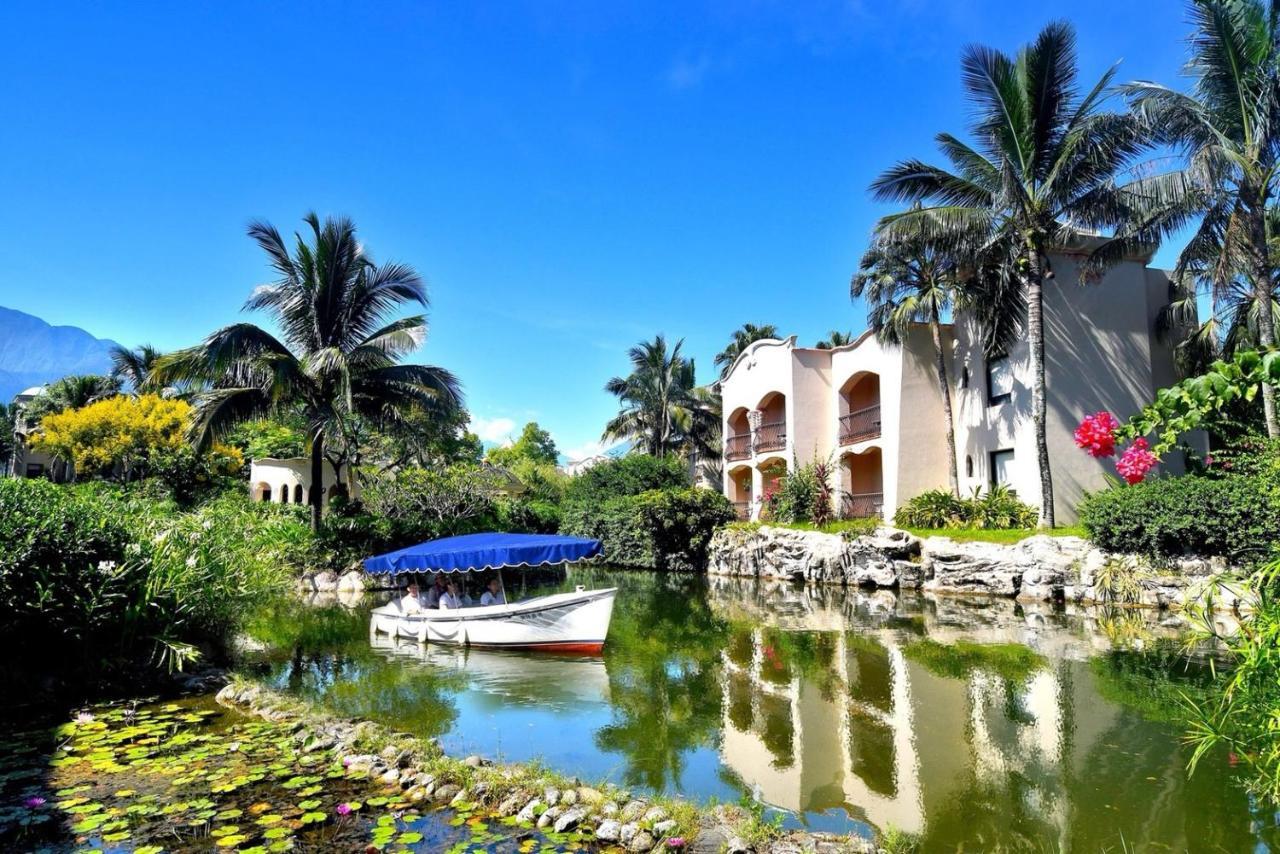 โพรมิสแลนด์ รีสอร์ท&ลากูน โซ่วเฟิง ภายนอก รูปภาพ A canal in Tulum